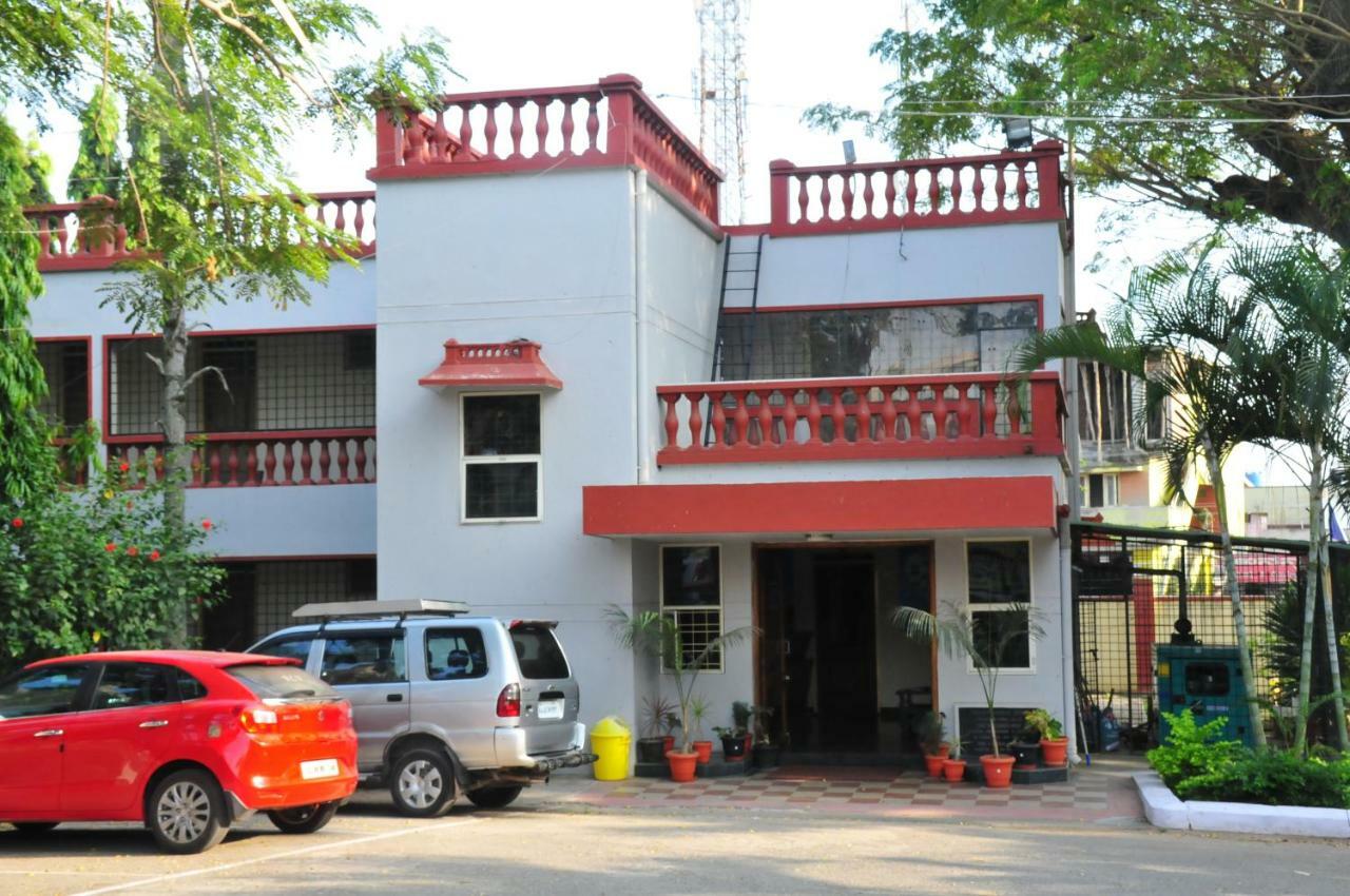 Belur  Kstdc Hotel Mayura Velapuri Belur المظهر الخارجي الصورة